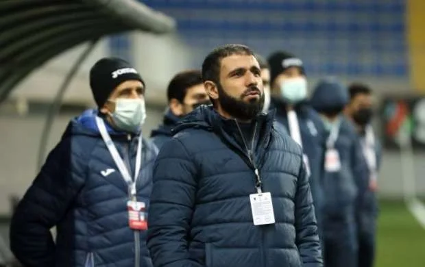 "İki futbolçu ilə danışıq aparırıq" - Rəşad Sadıqov 