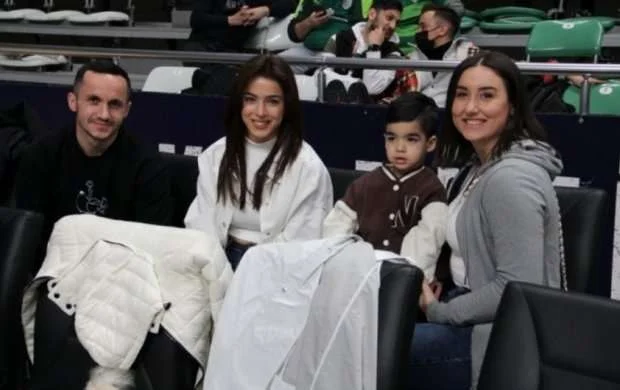 Namik "Bursaspor"u ailəsi ilə birlikdə dəstəklədi 