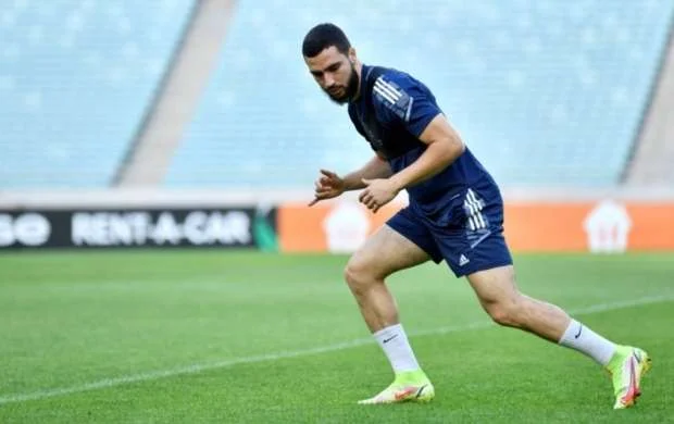 "Qarabağ"ın müdafiəçisi Fransadakı oyunu buraxacaq 