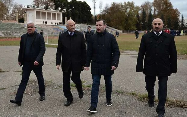 Mingəçevir stadionundan xəbər var: Tenderin icrası niyə yubanır? 