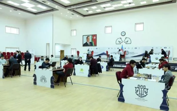 Azərbaycan çempionatı: Durarbəyli və İsgəndərov finala yaxınlaşdı 