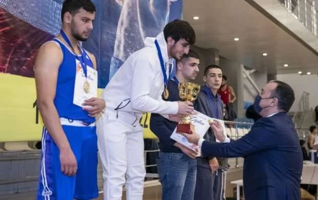 Boks üzrə Azərbaycan birinciliyinə yekun vuruldu 