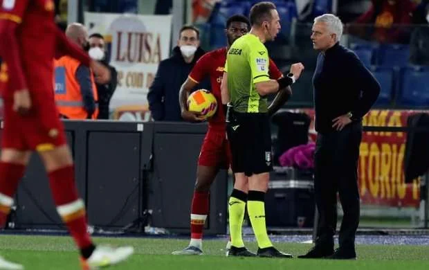 Oyundan qovulan Mourinyudan maraqlı PAYLAŞIM 