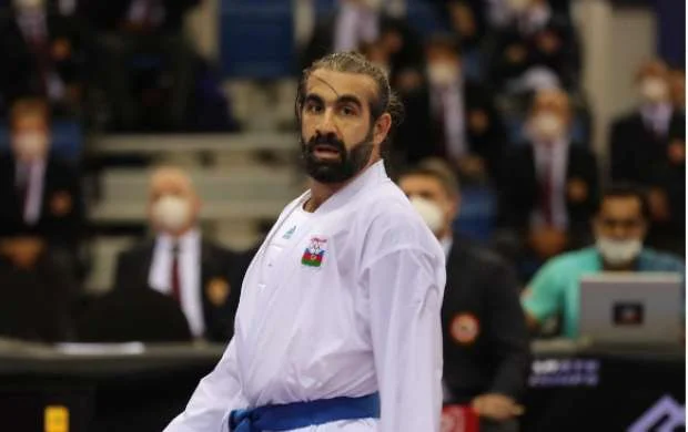 Rafael Ağayevdən rəqiblərinə: "Darıxmayın, gələcəyəm" 