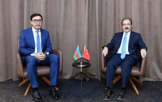 Fərid Qayıbov Türkiyə səfiri ilə görüşdü 
