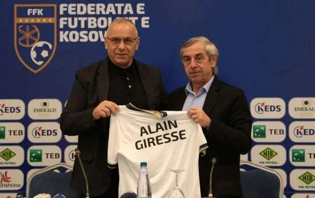 Milli fransalı mütəxəssisə tapşırıldı 