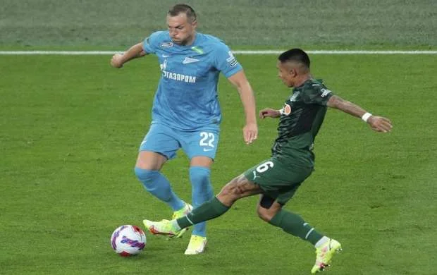 Ruslar ukraynalı futbolçunu komandadan qovdu 