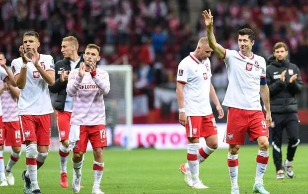 Polşa Rusiya millisi ilə bağlı mövqeyini dəyişdimi? 