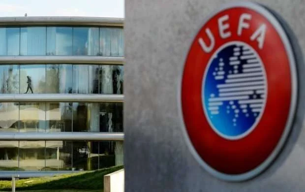 UEFA Ukraynadan qaçqın düşən uşaqlara vəsait ayırdı 