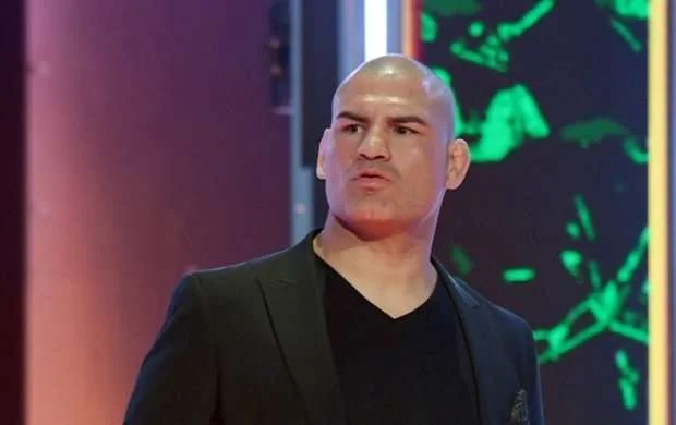 MMA çempionu adam güllələdi, Həbib Nurməhəmmədov onu dəstəklədi 
