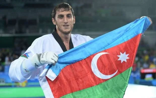 Olimpiya çempionumuz İrana gedir 