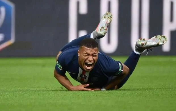 Mbappe "Real"la oyun ərəfəsində zədələndi 