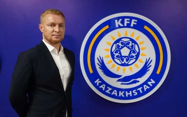 Millimizin potensial rəqibi baş məşqçisini dəyişdi 