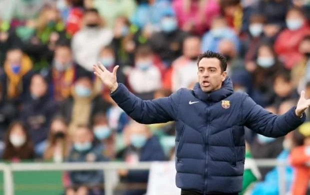 Xavi "Qalatasaray"la oyunun fasiləsində yetirmələrinə nə deyib? 