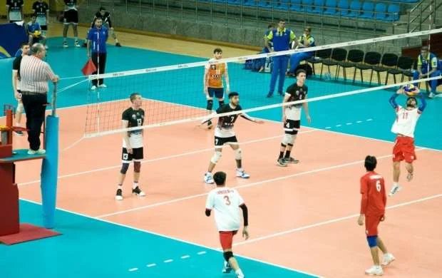 "Neftçi" və "Murov"dan qələbə 