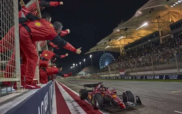 Formula 1: İlk mərhələni Lekler qazandı 