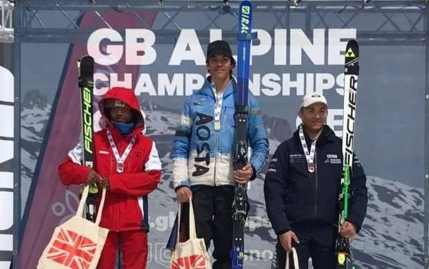 Dağ xizəkçimiz Böyük Britaniyada çempion oldu 
