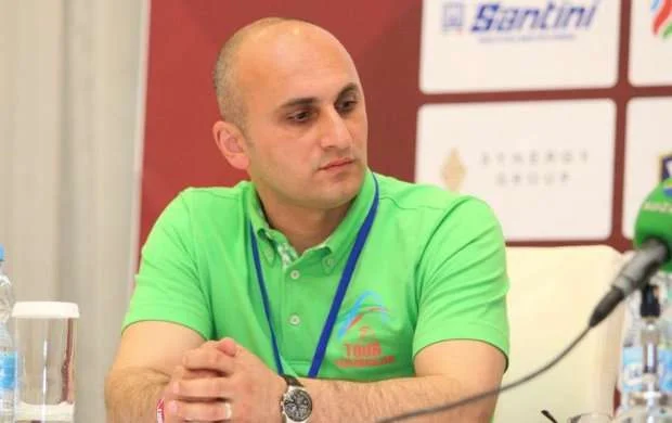 Tanınmış jurnalist mətbuat katibi vəzifəsindən ayrıldı 