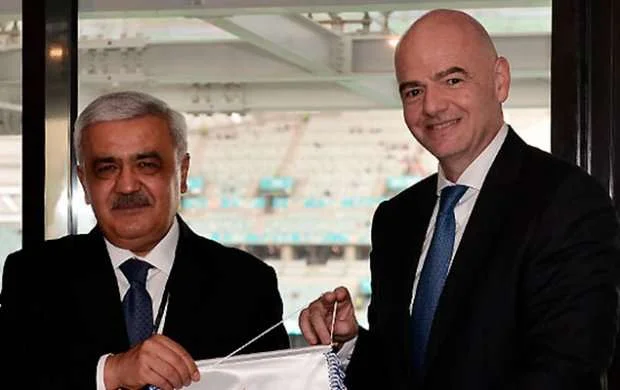 İnfantino Rövnəq Abdullayevə təşəkkür etdi 