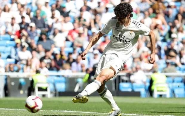 Satmağı planlaşdırsalar da, "Real Madrid"də qalmaq istəyir 