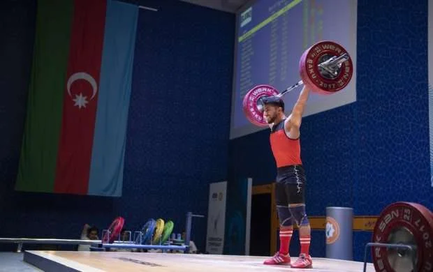 İsa Rüstəmov Azərbaycan çempionu oldu 