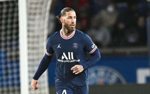 Serxio Ramos: "Hələ 4-5 il oynayacağam!" 