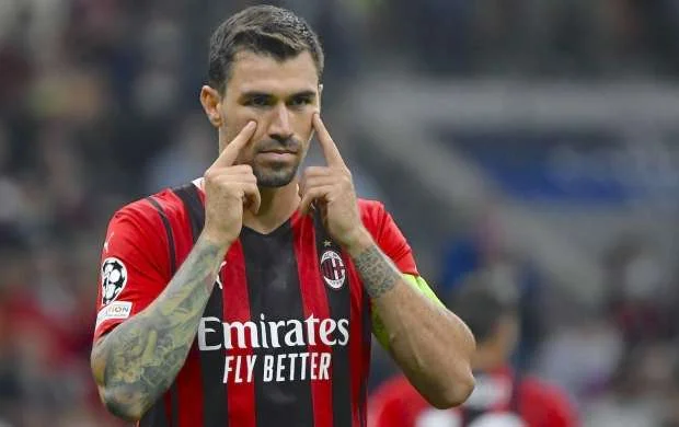 "Milan"ın kapitanı gedir - Yeni klubundakı maaşı açıqlandı 