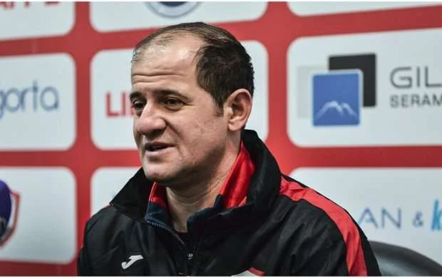 Elmar Baxşıyev hakim səhvlərindən gileyləndi 