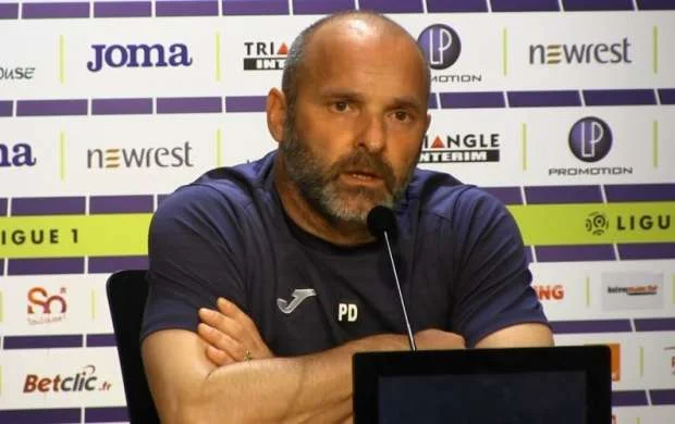 Fransalı məşqçidən müsəlman futbolçulara çağırış 