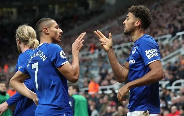 "Everton" hücumçularını niyə satır? 