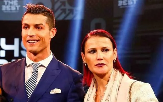 Ronaldunun bacısından duyğusal paylaşım: "Mələyimiz atamızın qucağındadır" 