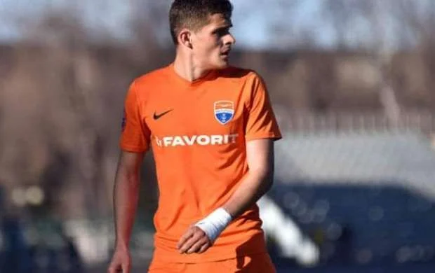 "Mariupol"un futbolçusu ölkəsindəki vəziyyəti şərh etdi 