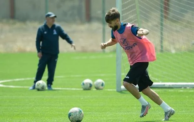"Qara zolağ"a düşmüşdük" - "Kəpəz"in futbolçusu 