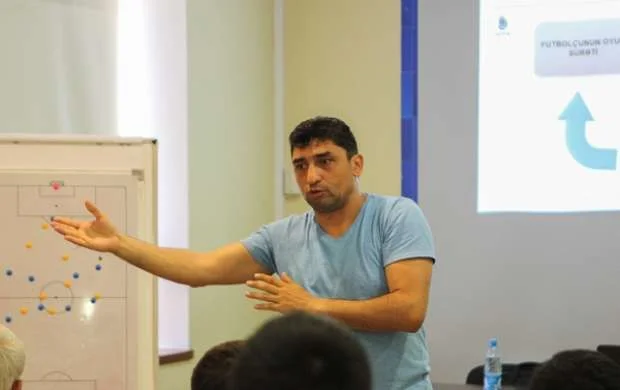 Aslan Kərimov UEFA-nın seminarında 
