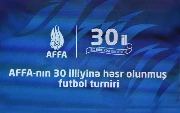 Rövnəq Abdullayev veteranları mükafatlandırdı 
