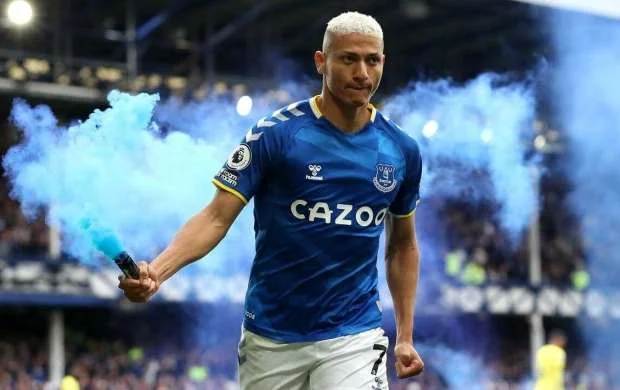 "Everton"un oyunçusu məşələ qurban gedəcək - VİDEO 