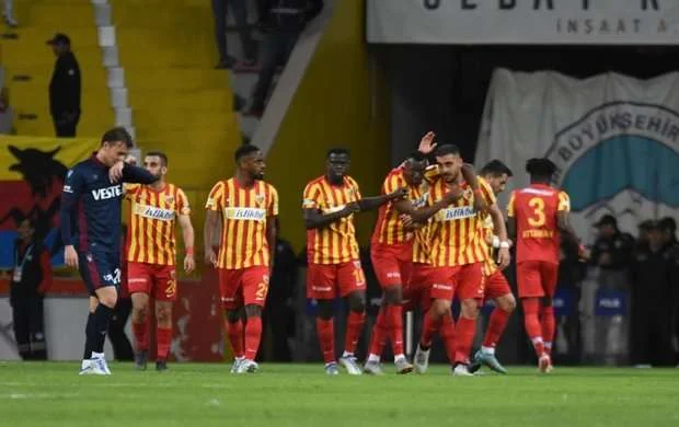 "Trabzonspor" finala yüksələ bilmədi 