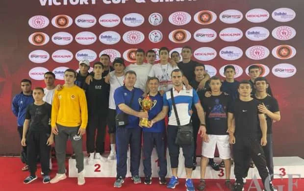 Güləşçilərimiz Türkiyədən 23 medalla dönür 
