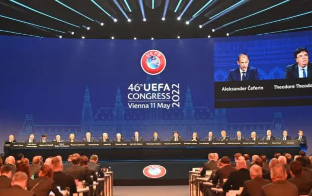 UEFA gəlirini açıqladı - Rekord məbləğ 