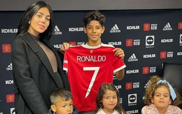 Ronaldu: "Gərək daha 6-7 il oynayım" 