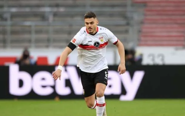 Almaniya klubu "Arsenal"ın müdafiəçisini transfer etdi 