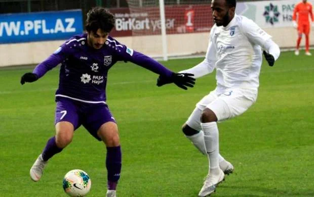 Azərbaycan millisinin üzvü "Sabah"a keçir  