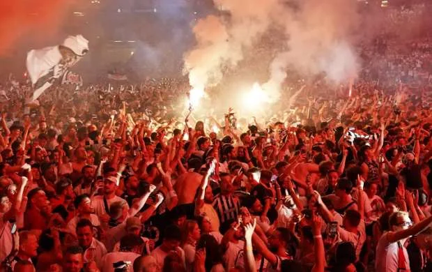 50 min alman azarkeşin fantastik qələbə sevinci - VİDEO  