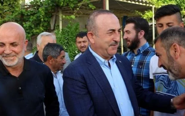 Çavuşoğlu Azərbaycanda futbol məktəbi açır 