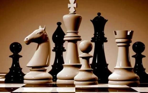 "Şarja Masters": İsgəndərov itkisiz irəliləyir 