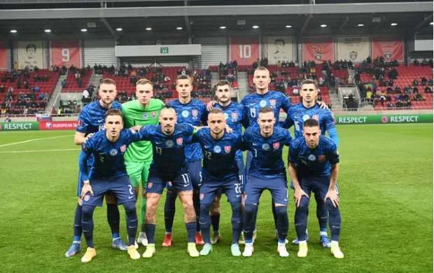 Slovakiya Bakıya gələcək heyətini açıqladı 