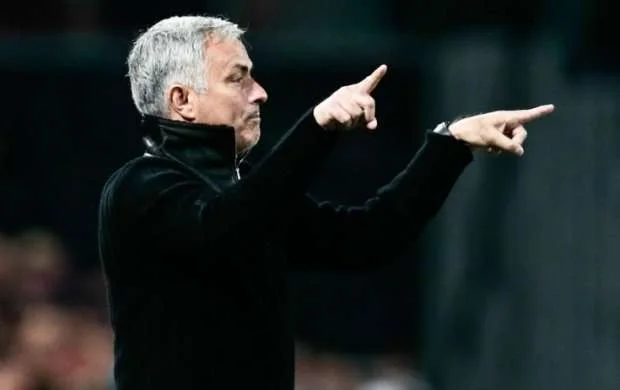 Mourinyu tarixi ilkə imza atdı 