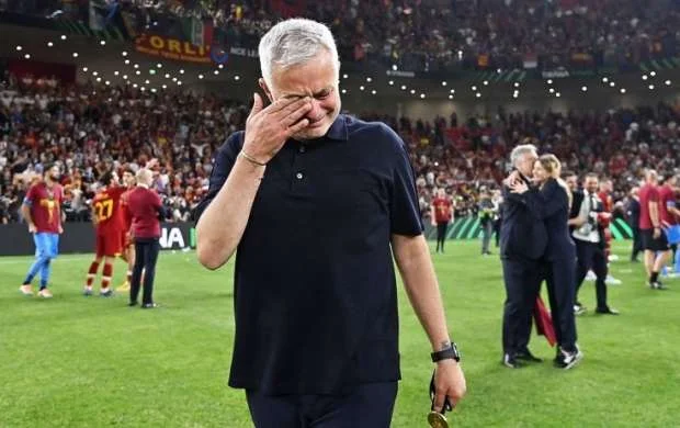 "Biz tarix yazmalıydıq və bacardıq" - Joze Mourinyu 