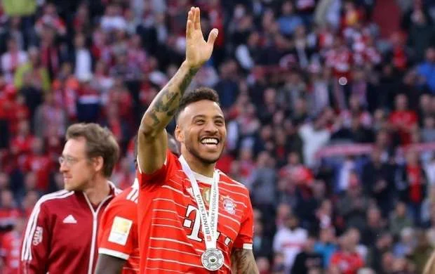 "Bayern Münhen" dünya çempionu ilə yolları ayırdı 