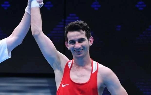 Daha bir azərbaycanlı boksçu İrəvanda qızıl medal qazandı 